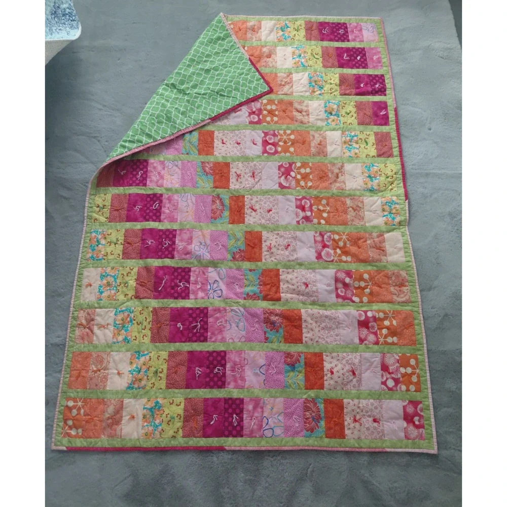 VTG Handmade Patchwork Quilt Cotton Floral Pink Green Cottagecore 45X62 Girly